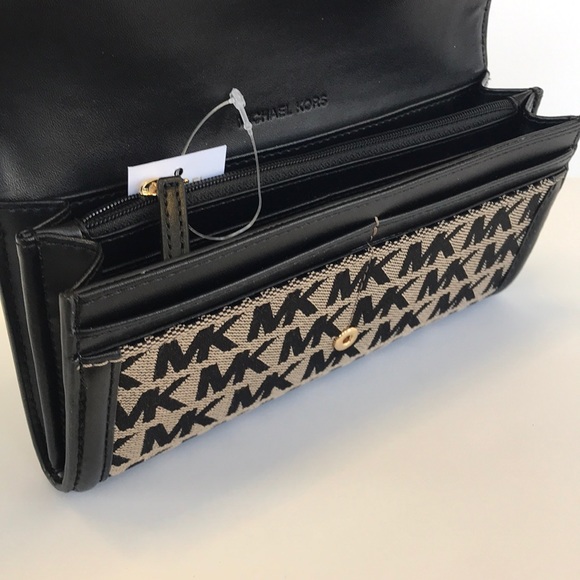 Michael Kors MK Fulton Large Jacquard Wallet - Picture 4 of 8